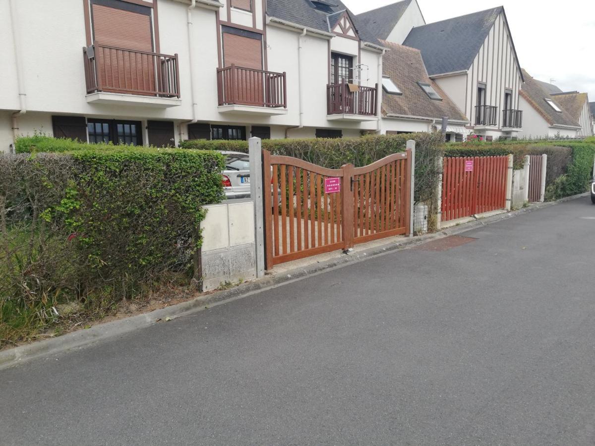 Juno Apartman Courseulles-sur-Mer Kültér fotó